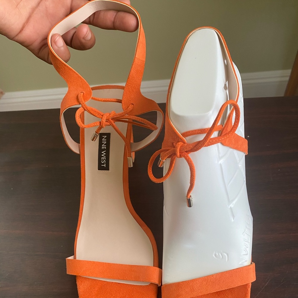 *BRANDNEW*Nine West Orange Heel Sandal 9.5 Medium.